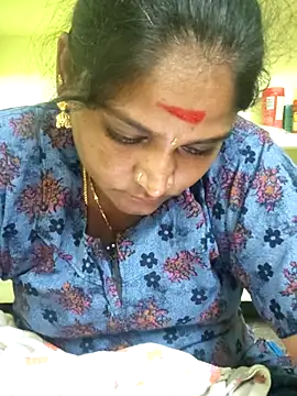 navyasree143's cam snapshot