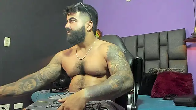 Lyon_vach live sex cam