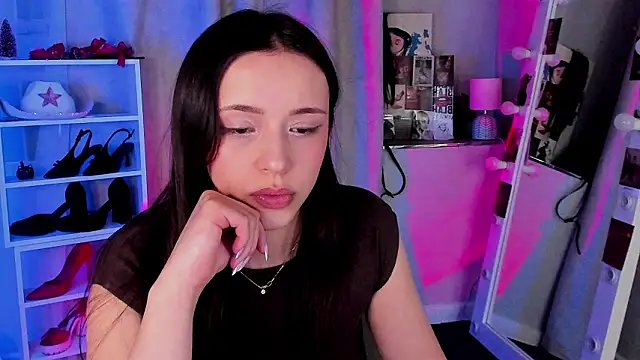 Sahara_Shields's cam snapshot