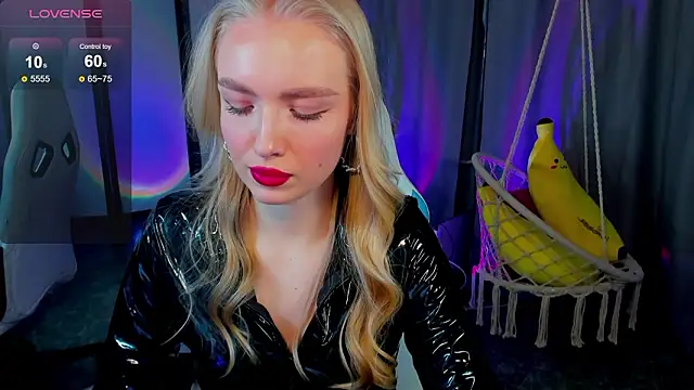 TessaGrays's cam snapshot