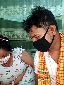 Romentic_Couple live sex cam