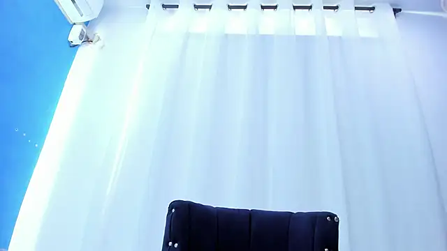 Becca_hill_'s cam snapshot