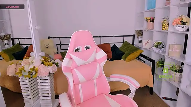 Elma_Lily's cam snapshot