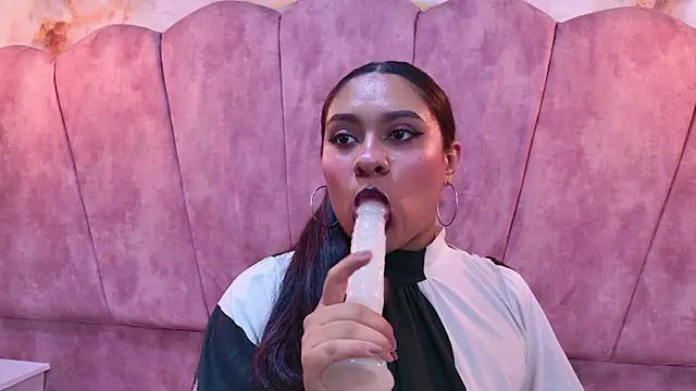 SasshaSpicy's cam snapshot