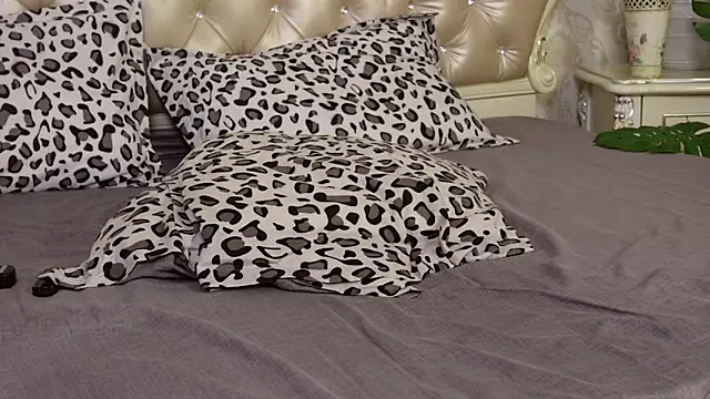 CarmellaAngel's cam snapshot