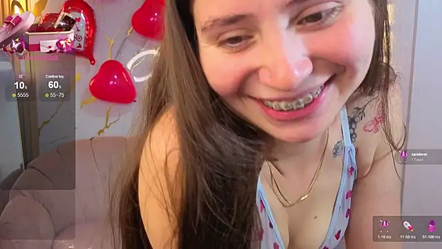 Ariana18_b's cam snapshot