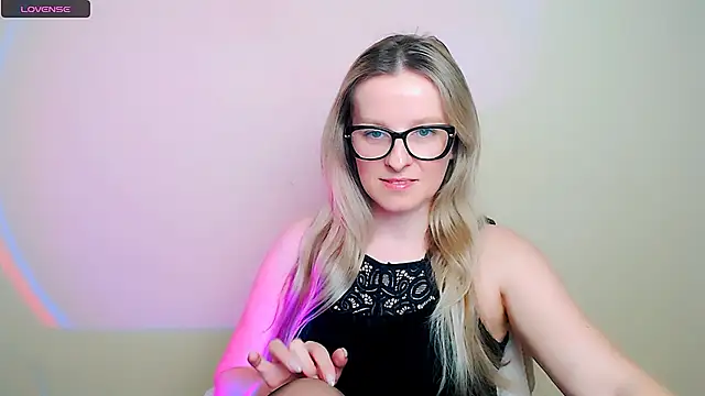 AllaLeomz's cam snapshot