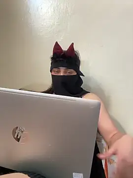 SexyaDiva live sex cam