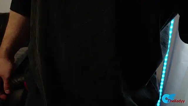 Thekodyy live sex cam