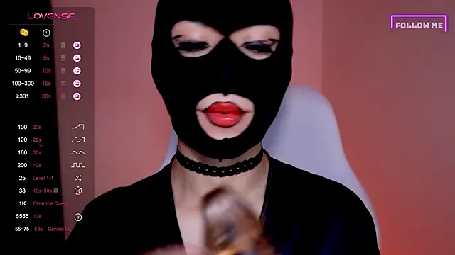 Bigfemblue live sex cam