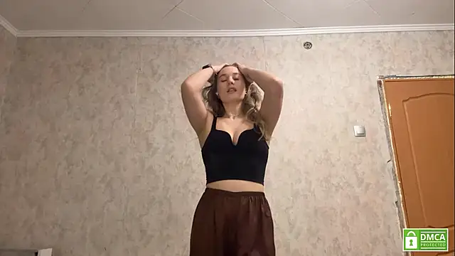 Jolievic's cam snapshot