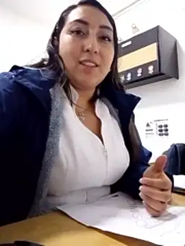 Valeria_montana_ live sex cam