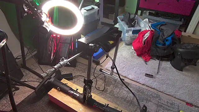 famousALYX live sex cam