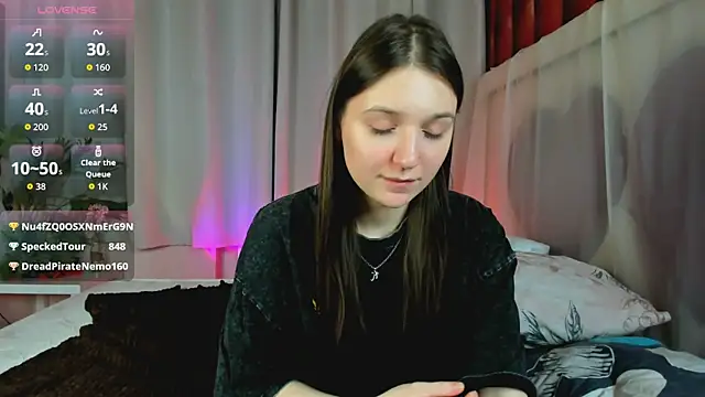 Raven_Crowe's cam snapshot