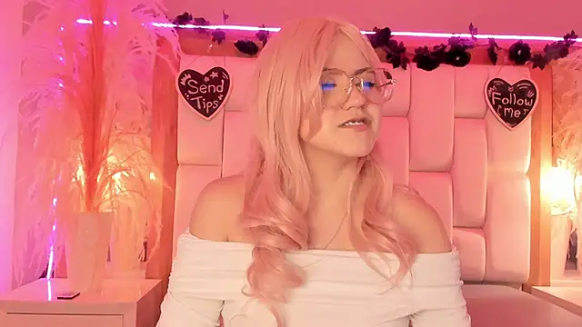 Daphne_And_Roger's cam snapshot