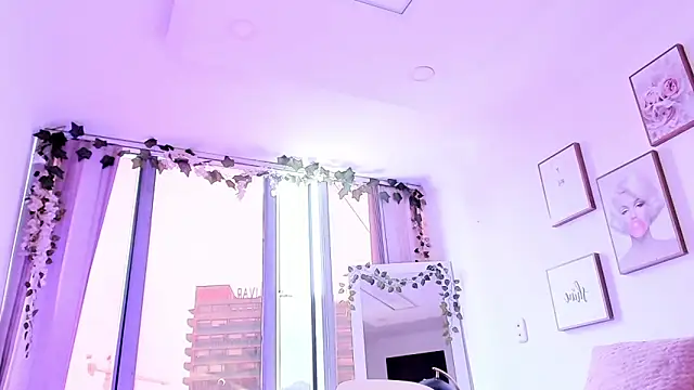 sofia_perfetti's cam snapshot