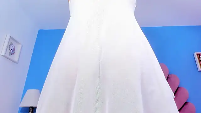 nicol_palmer18's cam snapshot