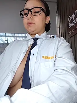 Cute_Penelope's cam snapshot