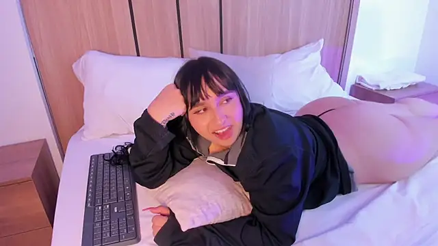 bianca_pearl11's cam snapshot