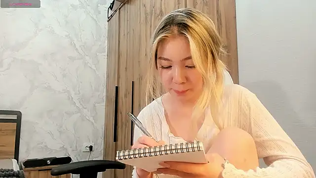 Babby_Rabbit's cam snapshot