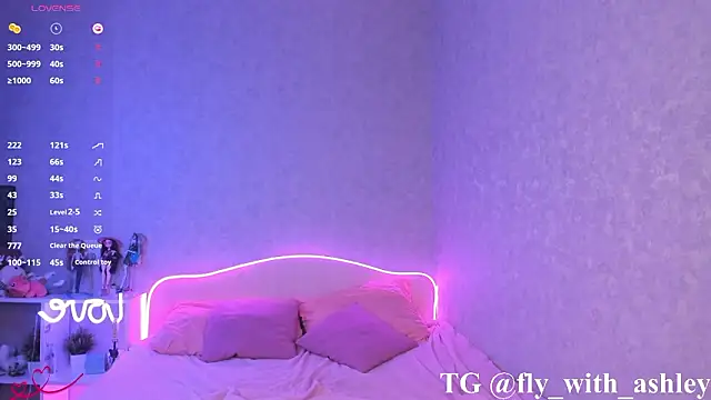 ashley_lovestory's cam snapshot