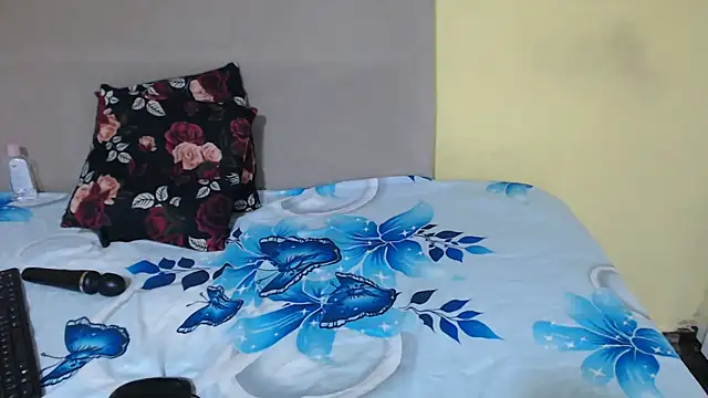 CherryZee's cam snapshot