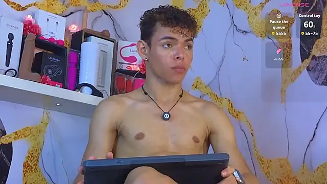 Nijinsky_LatinBoy live sex cam