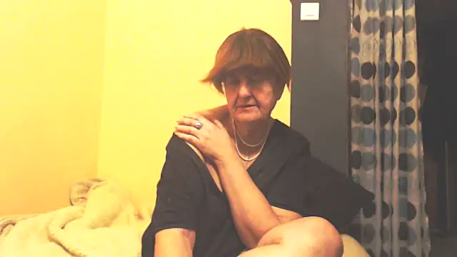 MioritaHard live sex cam