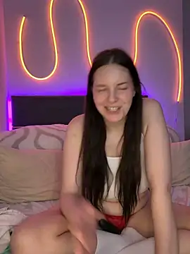 Mila-Jasmin's cam snapshot