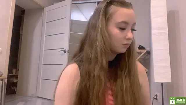 Fayalotyncute's cam snapshot