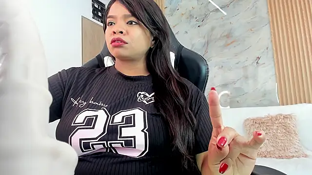 Any_topless live sex cam