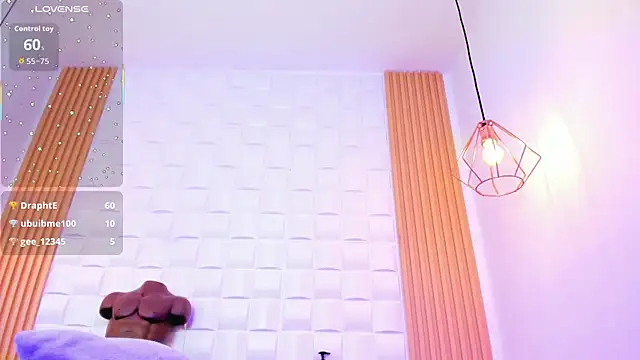 AriaBelle's cam snapshot