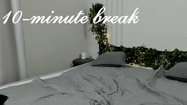 AnikaVelour's cam snapshot