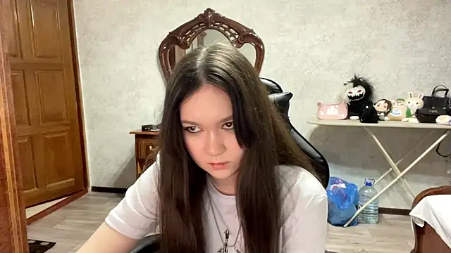 CrunchBerries's cam snapshot