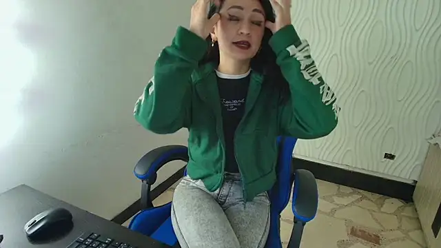 alison_moon7's cam snapshot