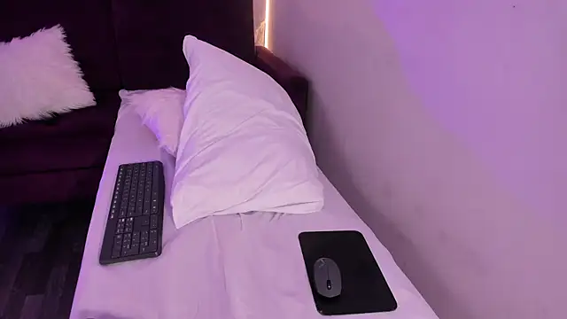 Yalezka_'s cam snapshot