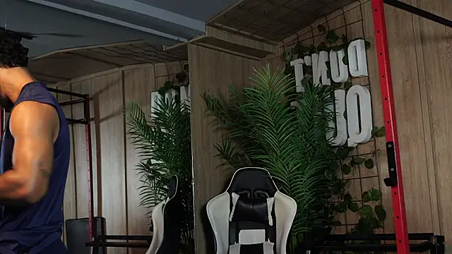 Reik_Vonn live sex cam