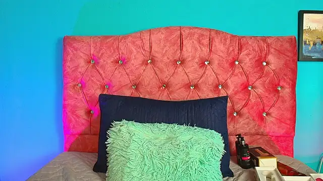 karenwild_1's cam snapshot