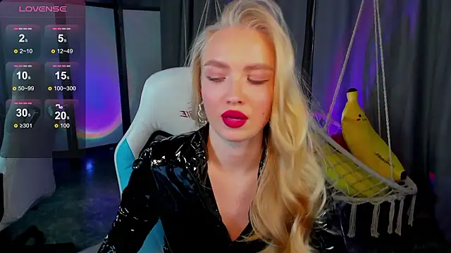 TessaGrays live sex cam