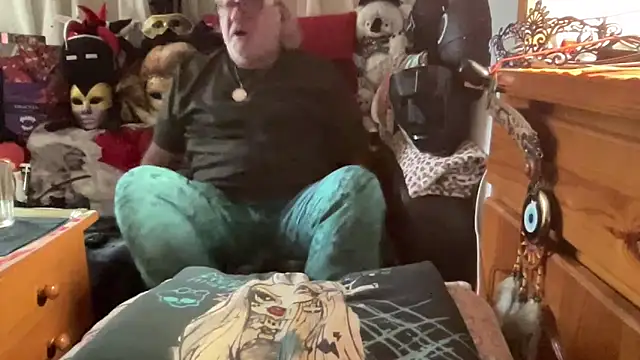 EroticVenetian live sex cam