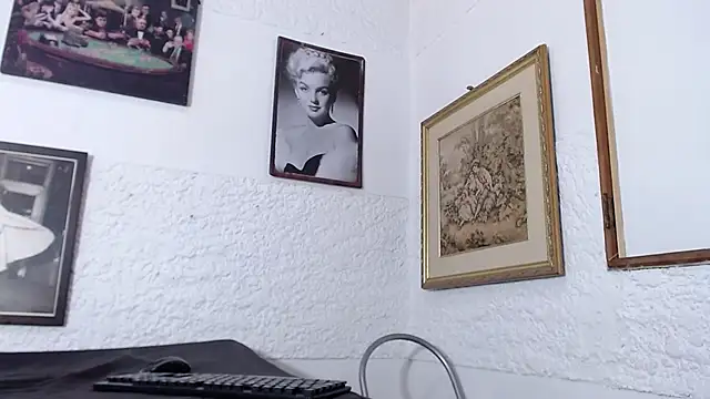 JulianaLopera1's cam snapshot