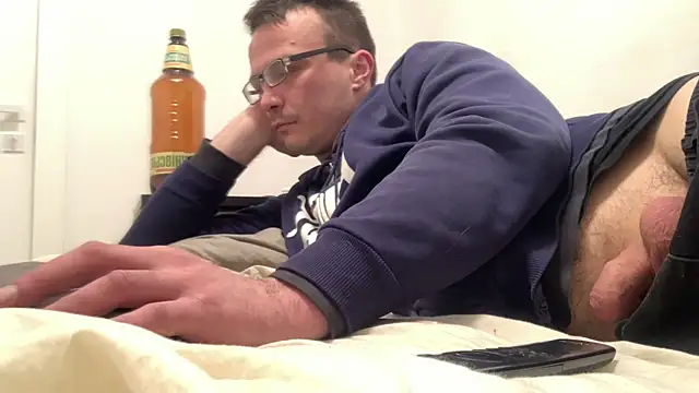 viktor1992-1-1's cam snapshot