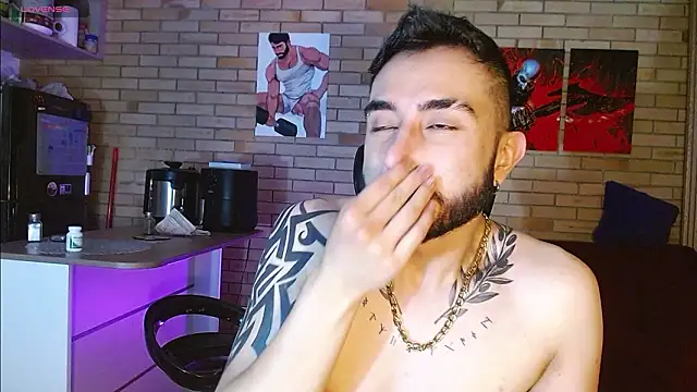 dave_wolf7's cam snapshot