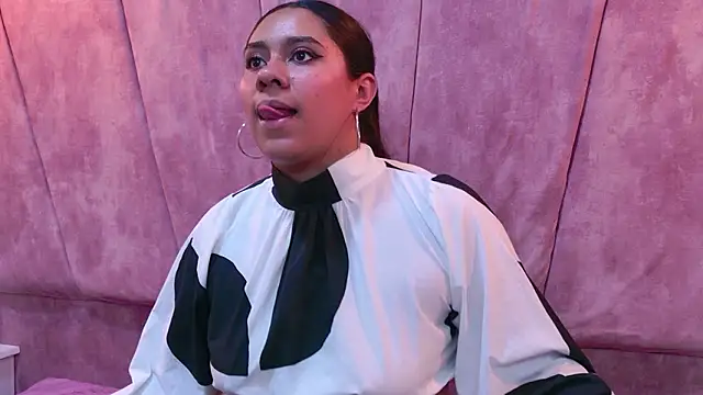 SasshaSpicy's cam snapshot