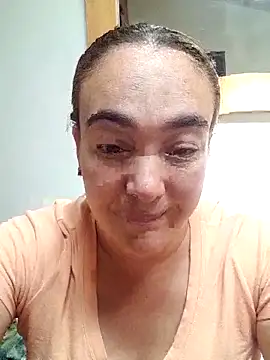 abril15-'s cam snapshot