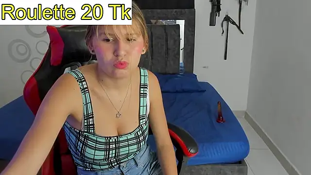 Bella_Blanca's cam snapshot