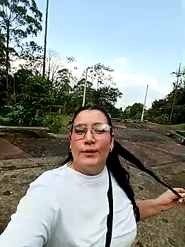 SaloGray8's cam snapshot