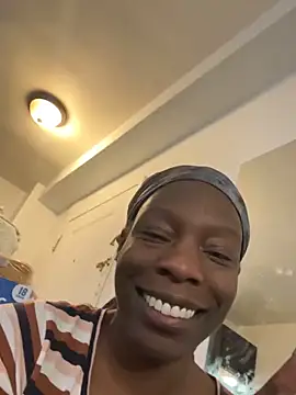 littyleesh1 live sex cam