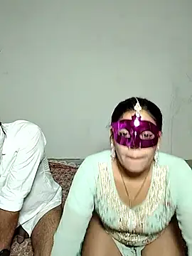 Heena-143 live sex cam