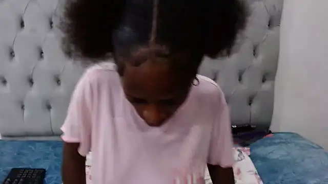 SexyAdelexx's cam snapshot